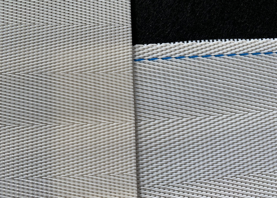 Vòng xoắn ốc Ring Interface Polyester Sludge Dewatering Mesh Belt được sử dụng trong các nhà máy xử lý nước thải