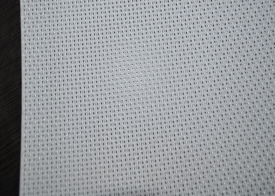 0.65% Tỷ lệ kéo giấy polyester làm dây đai màu trắng màu xanh dương để sản xuất giấy mịn