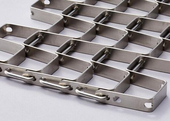Dây băng lưới xích phẳng tùy chỉnh cho đóng gói thực phẩm, xử lý công nghiệp và dây chuyền băng tải tự động